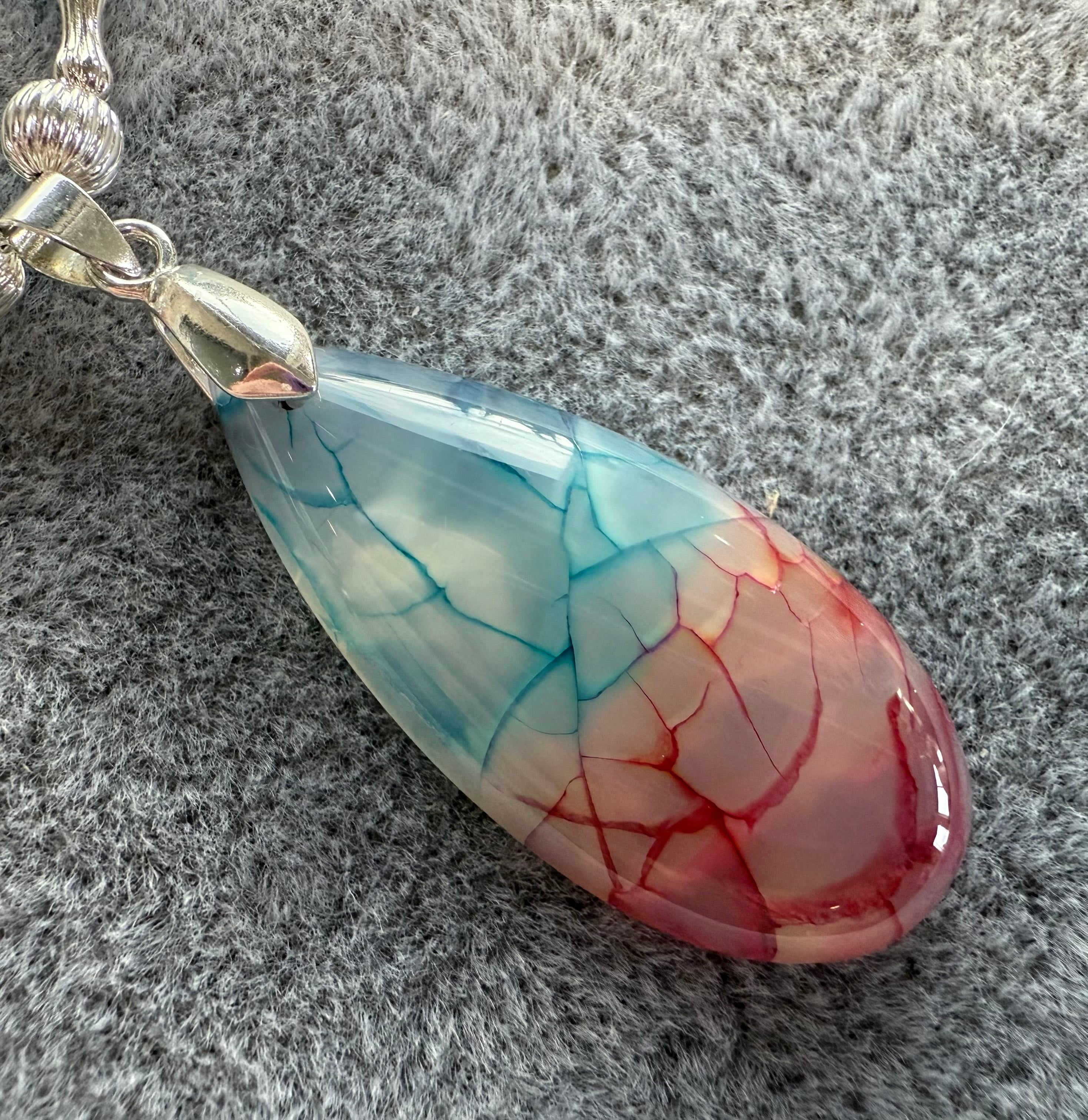 103  Agate Pendant Necklace And Earring Set