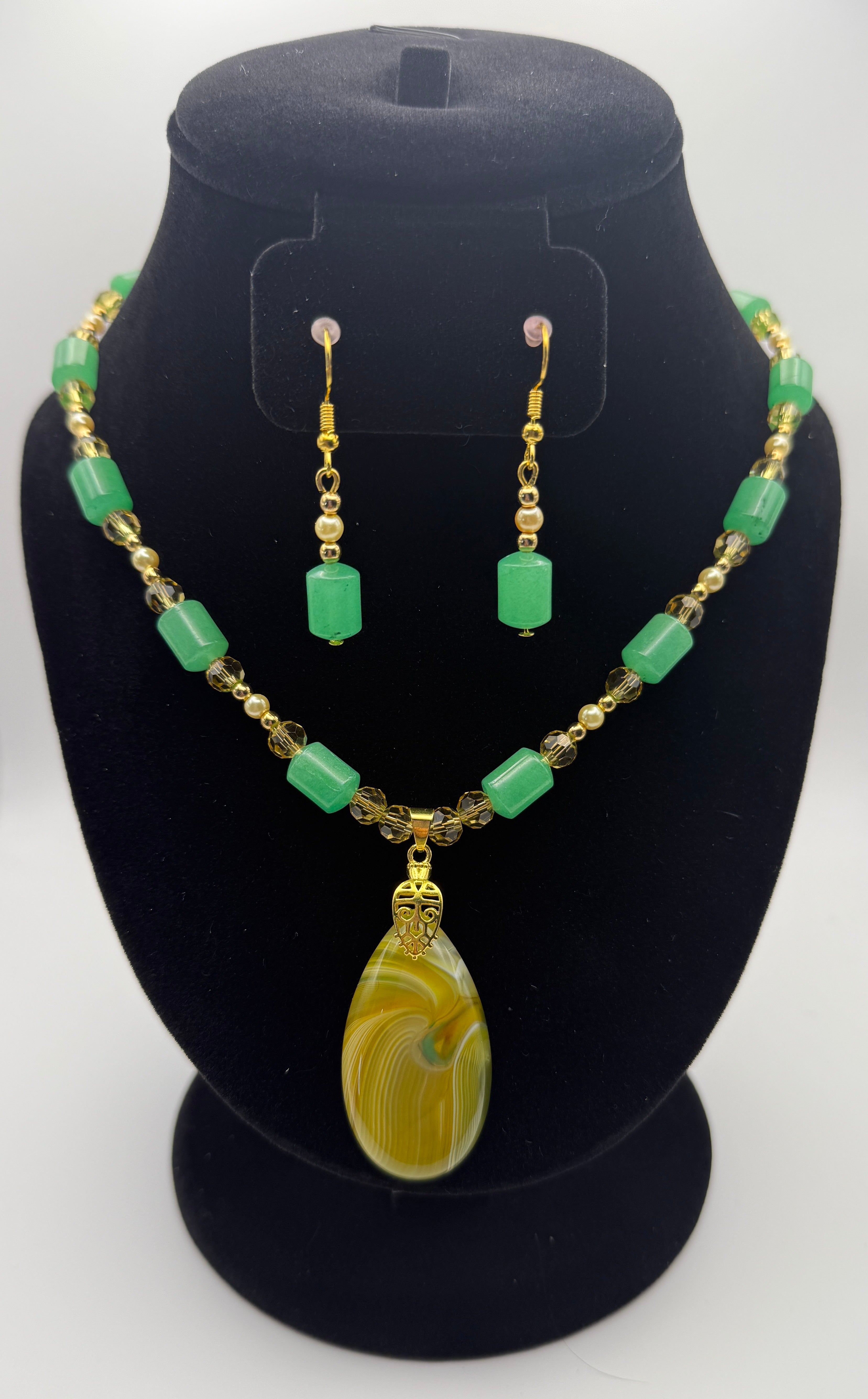 107  Green and Gold Pendant Necklace and Earring Set