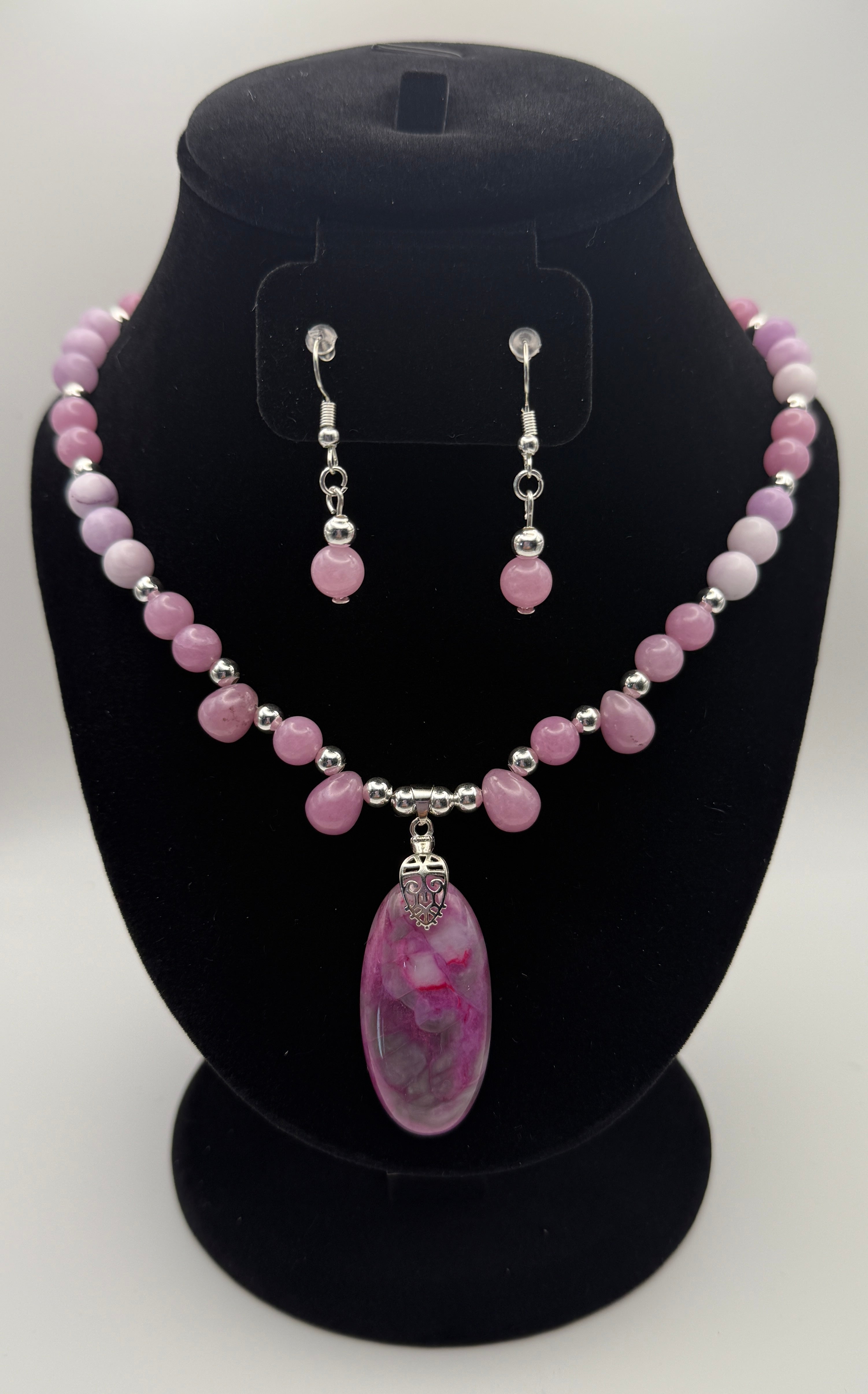 110  Lavender Pendant Necklace and Earring Set