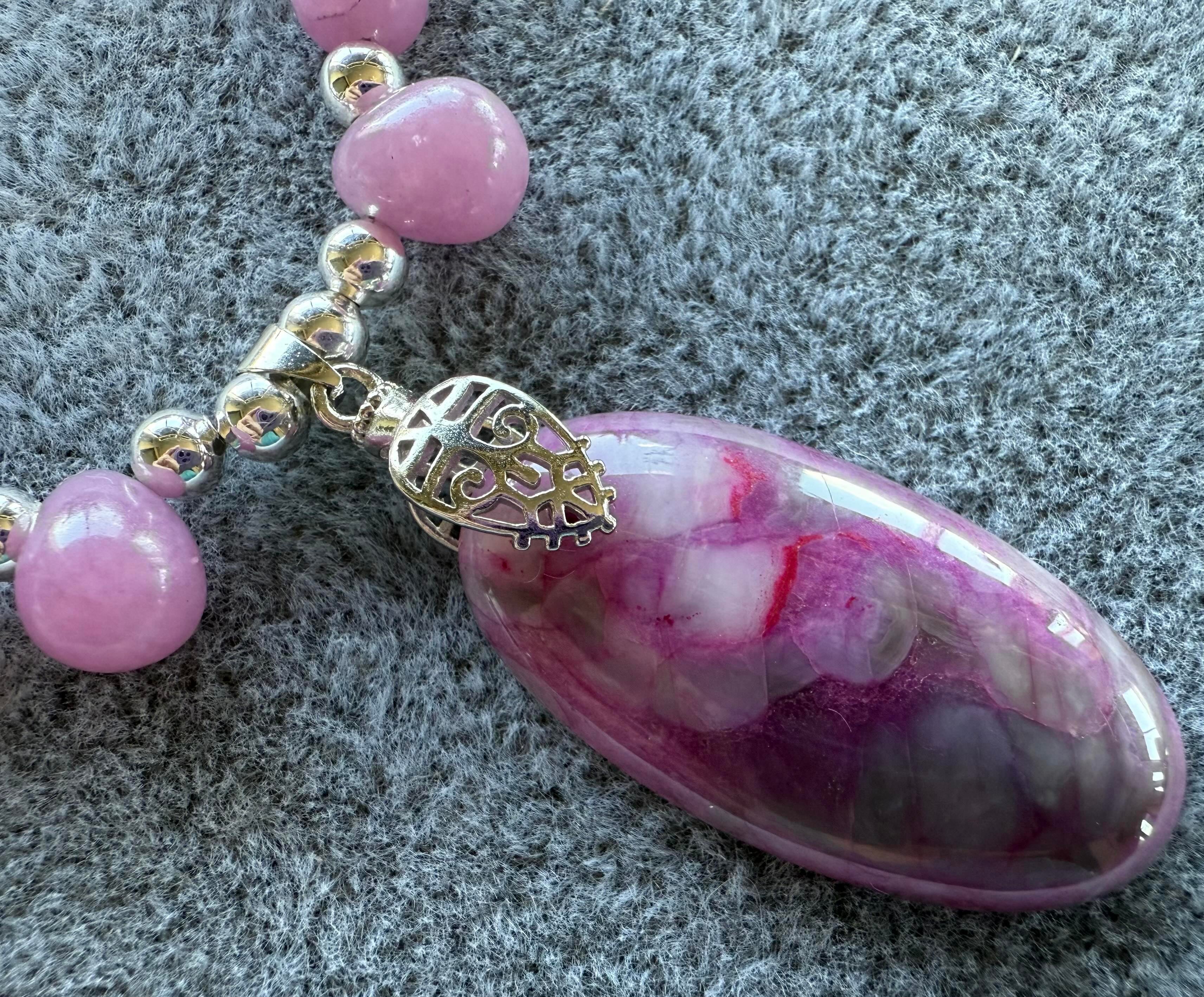 110  Lavender Pendant Necklace and Earring Set