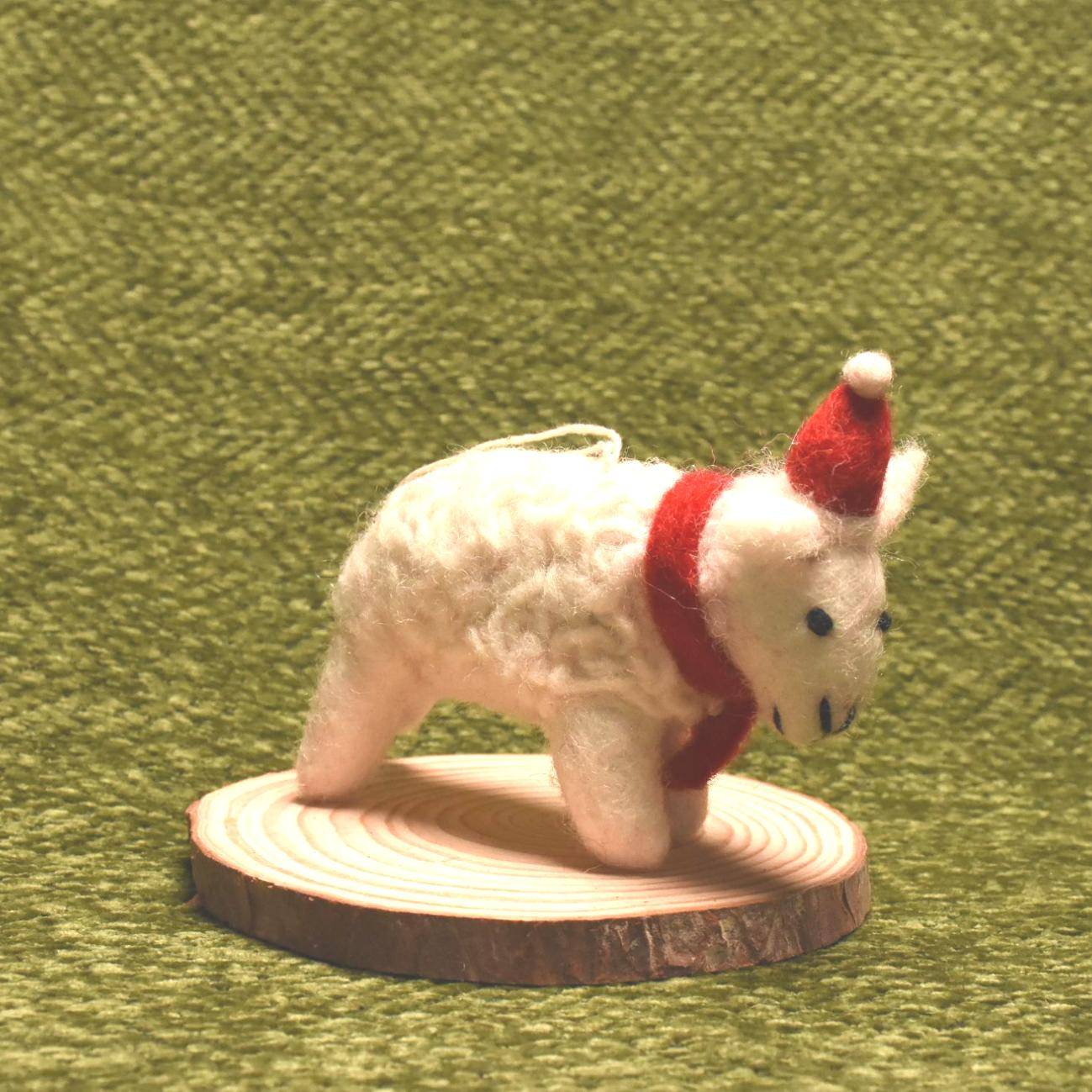 Wang Puppy Fluffy House | Sloth & Christmas