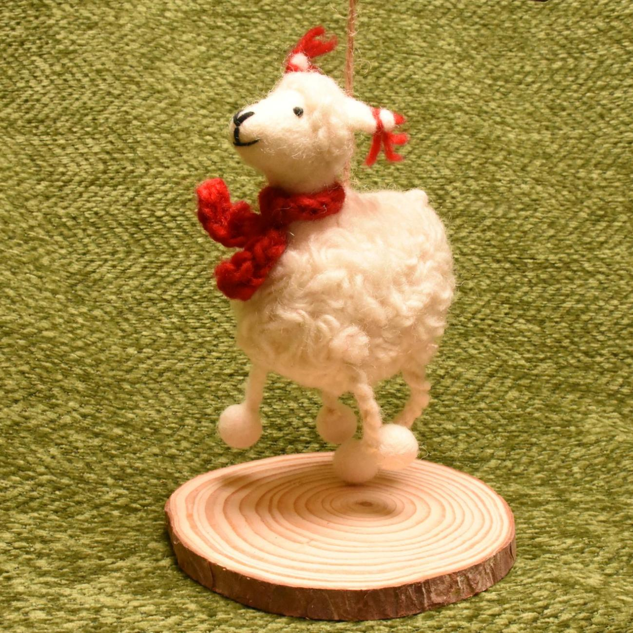 Wang Puppy Fluffy House | Sloth & Christmas