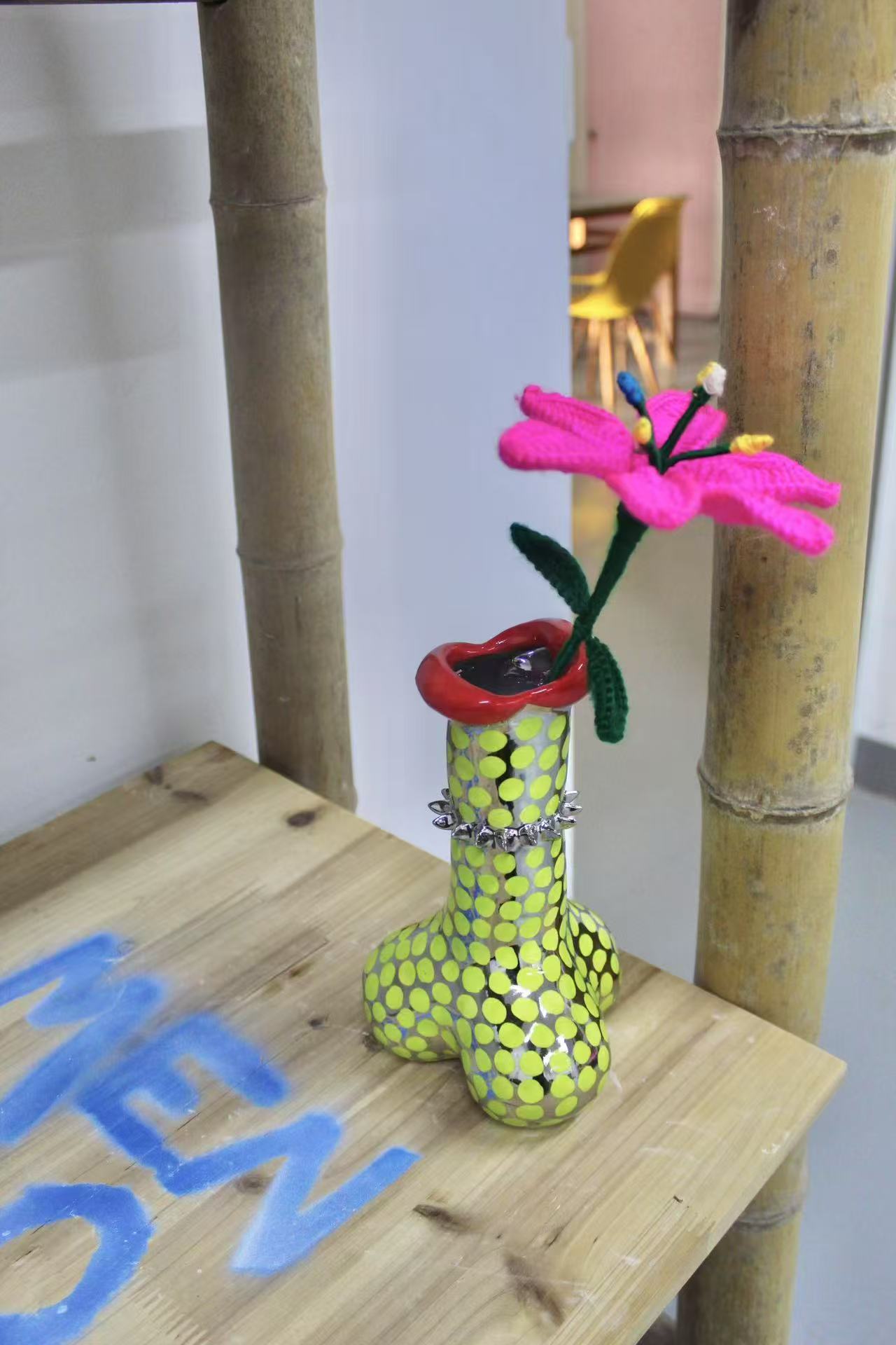 MenLo Yezi | Big-mouth Vase