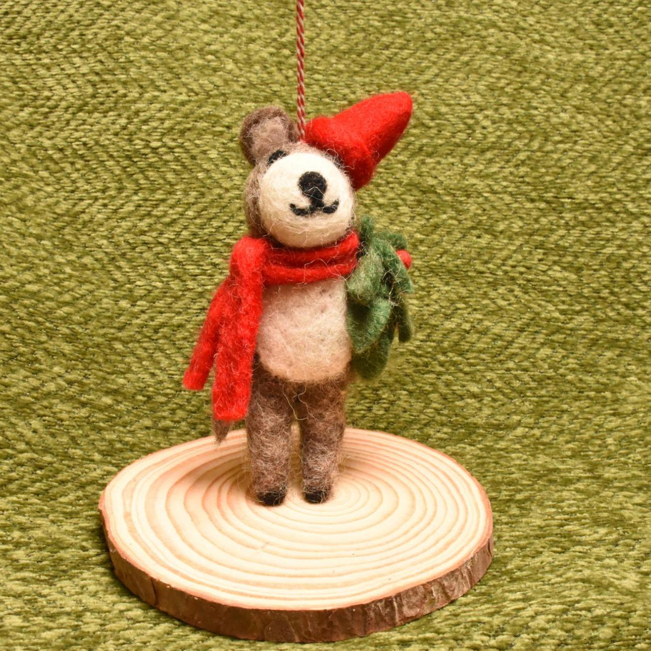 Wang Puppy Fluffy House | Sloth & Christmas