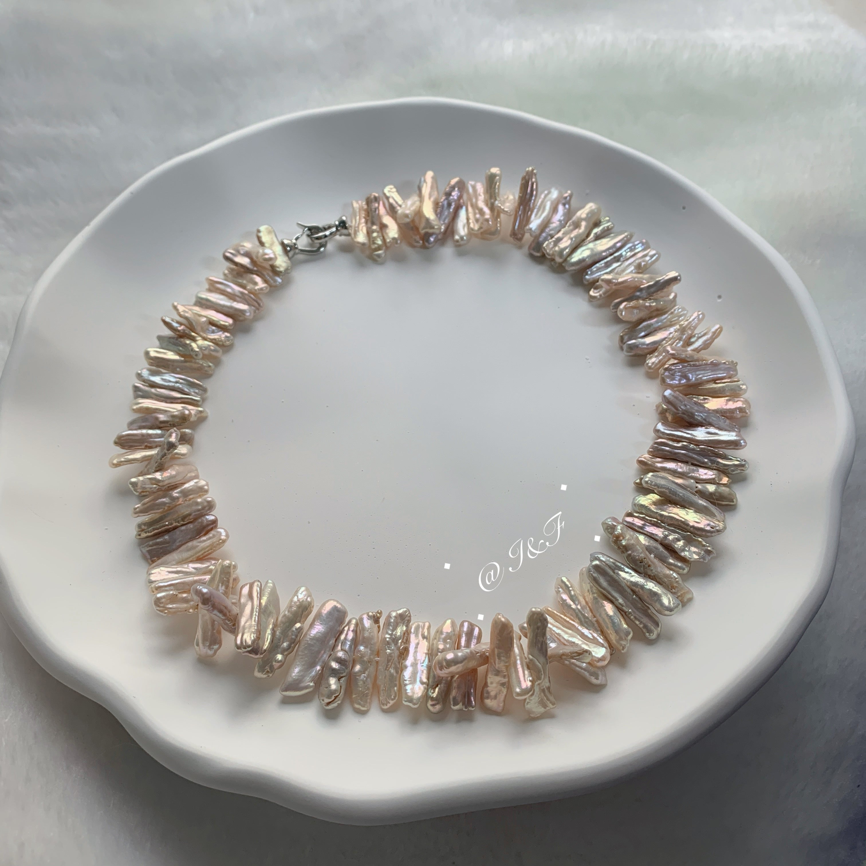 Biwa baroque  freshwater pearl necklace