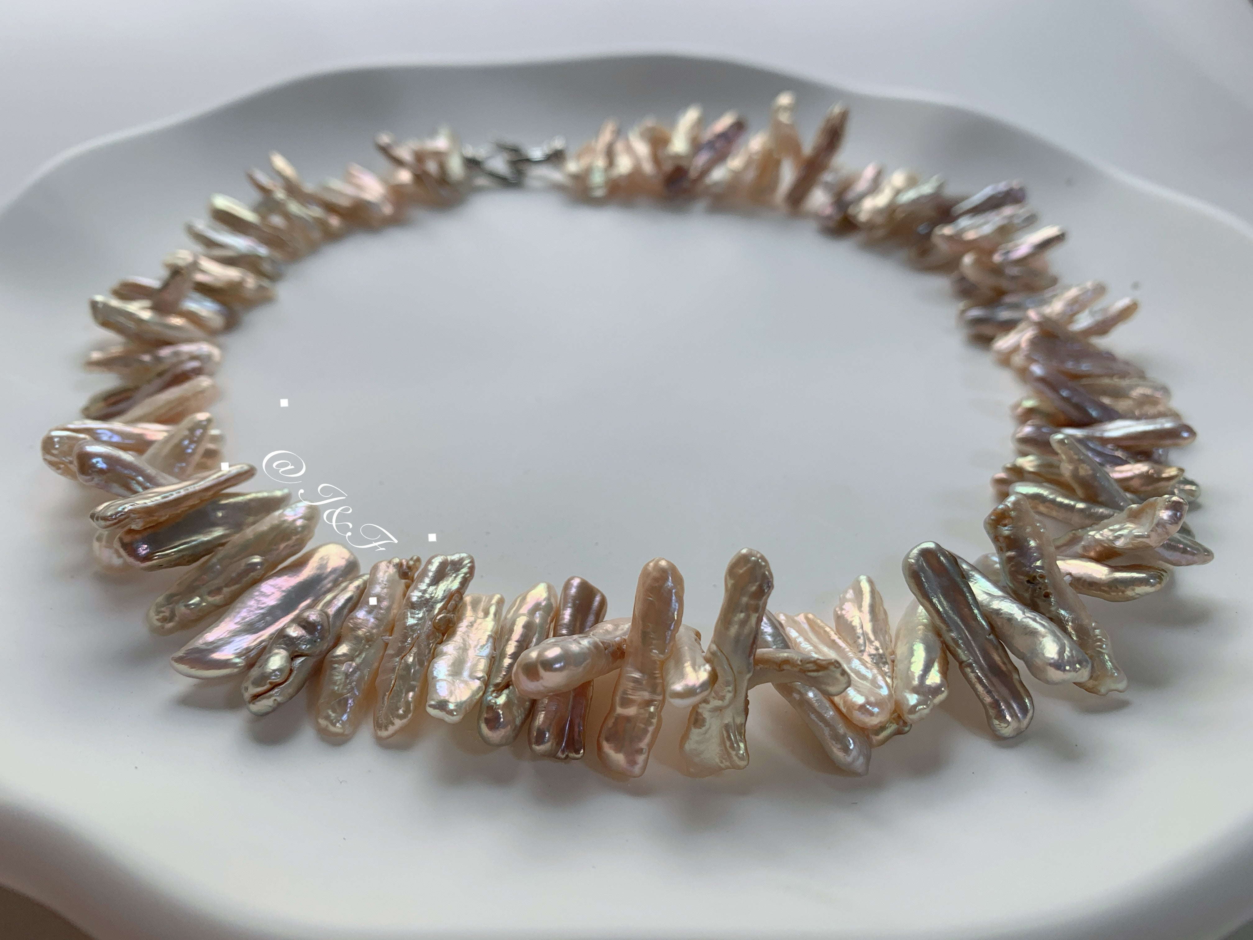 Biwa baroque  freshwater pearl necklace