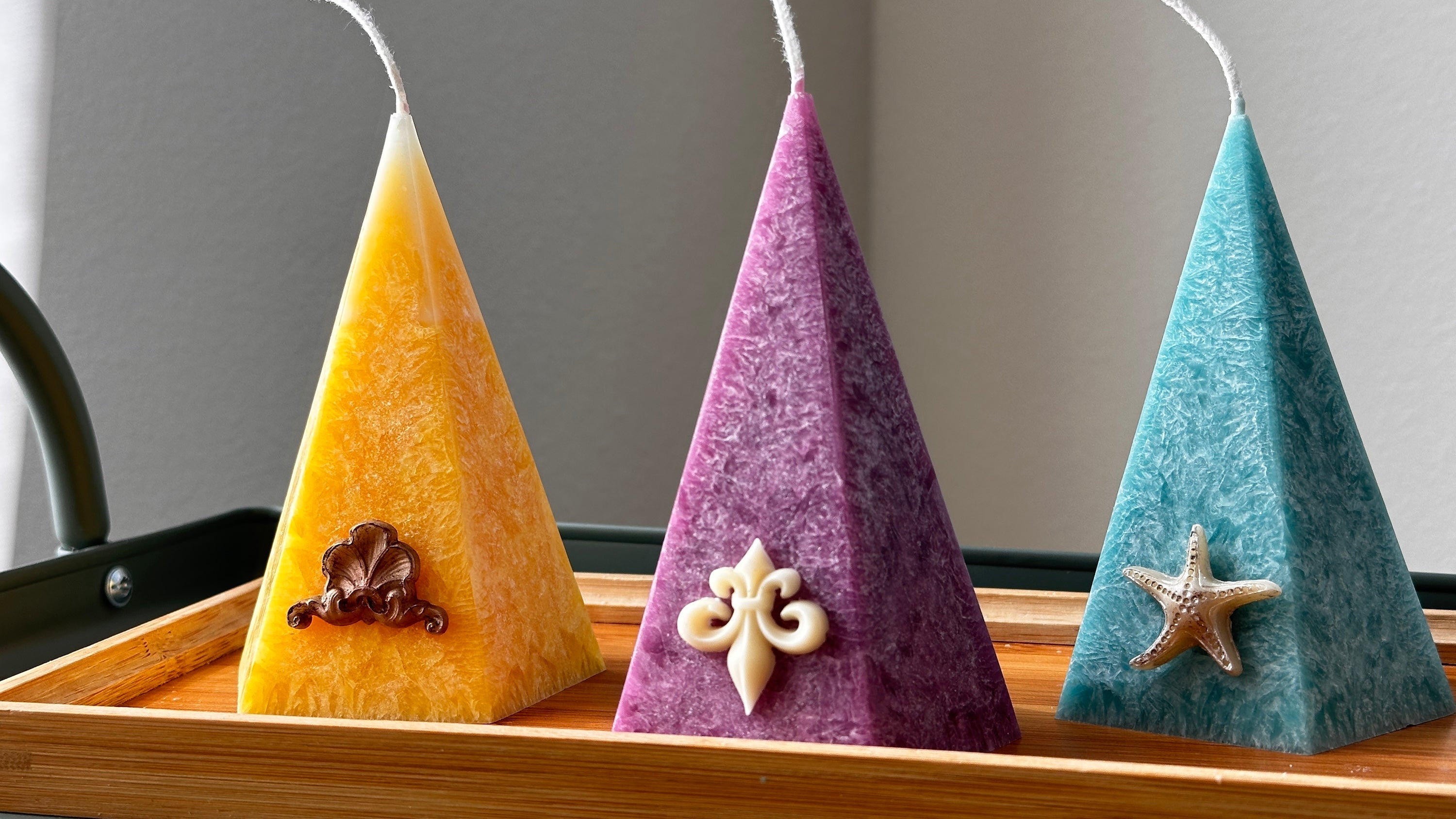 Frost Flower monument Candle